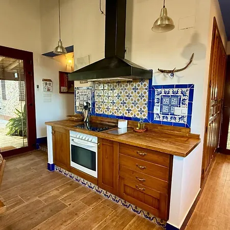 Sierra De Aguafria. El Robledillo *