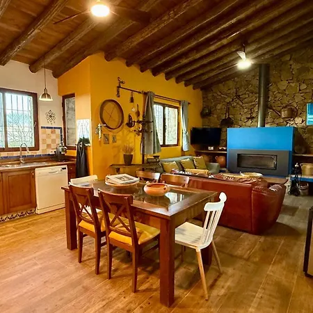 Sierra De Aguafria. El Robledillo Country house *