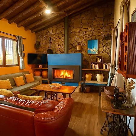 Sierra De Aguafria. El Robledillo