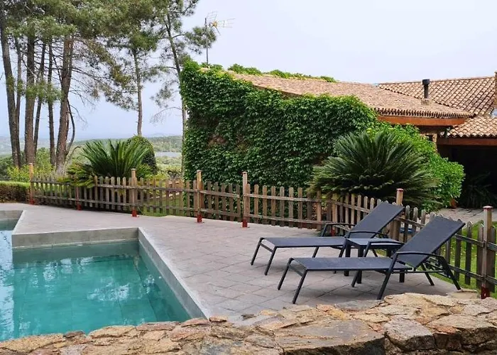 Casa Rural Sierra De Aguafria. Finca El Robledillo *