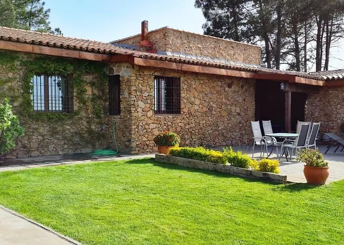 Casa Rural Sierra De Aguafria. Finca El Robledillo *