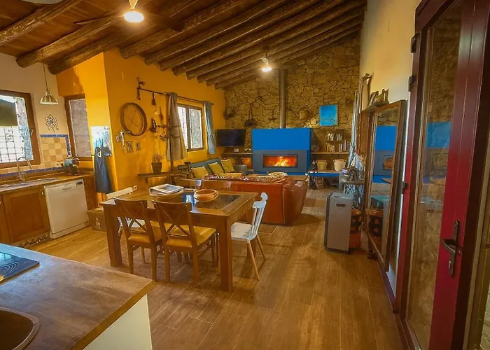 Country house Sierra De Aguafria. El Robledillo